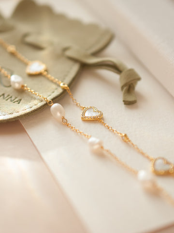 Dainty Scattered Pearl Bracelet